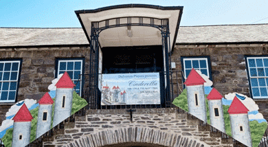 Cinderela Signage